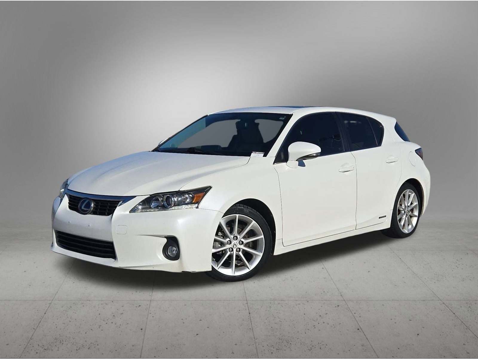 2013 Lexus CT Base's photo