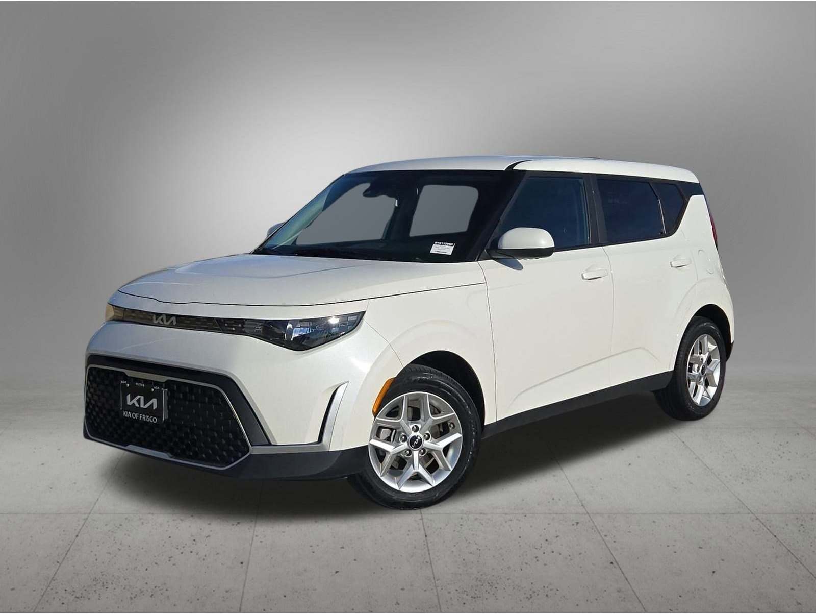 2024 Kia Soul LX's photo