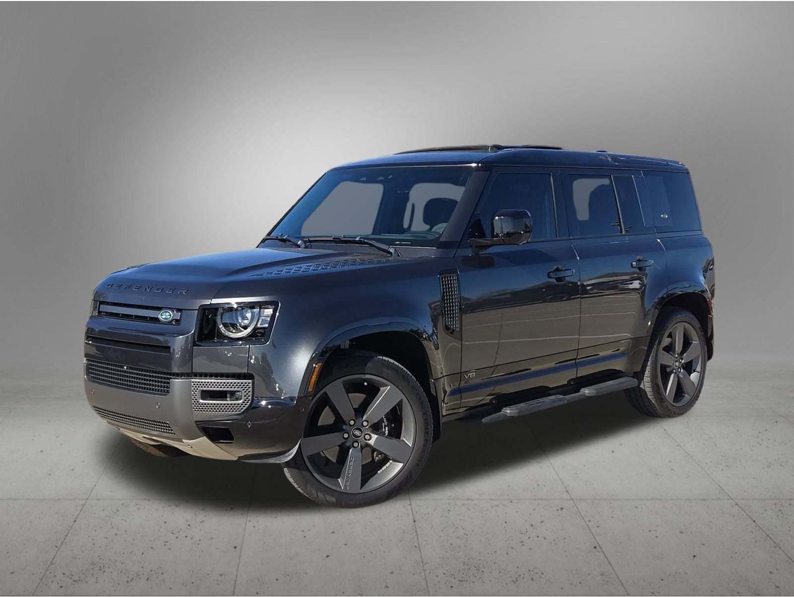 2023 Land Rover Defender V8