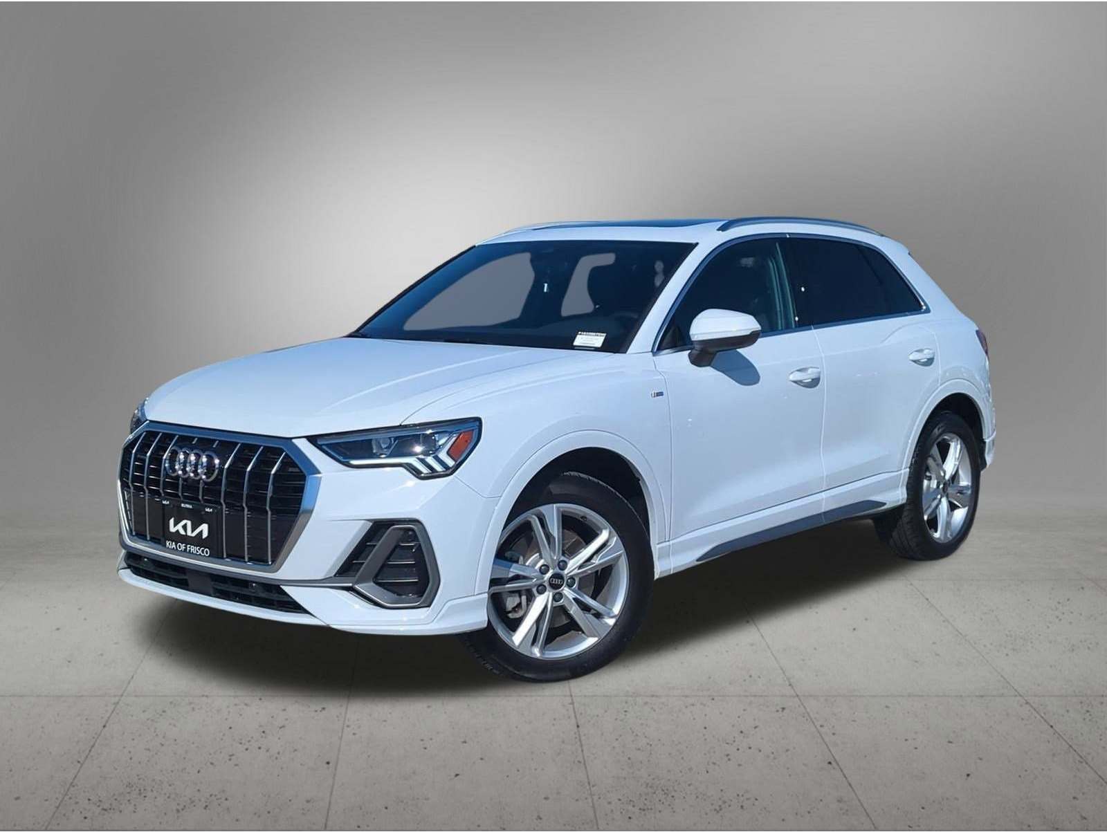 2023 Audi Q3 S Line Premium Plus's photo