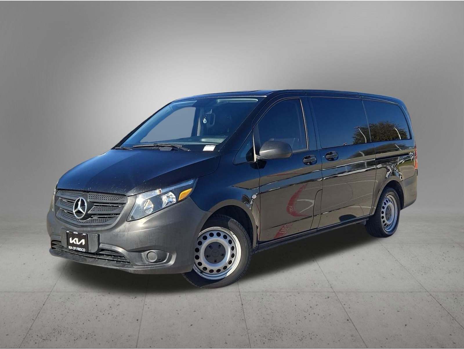 2019 Mercedes-Benz Metris Passenger Van Base's photo