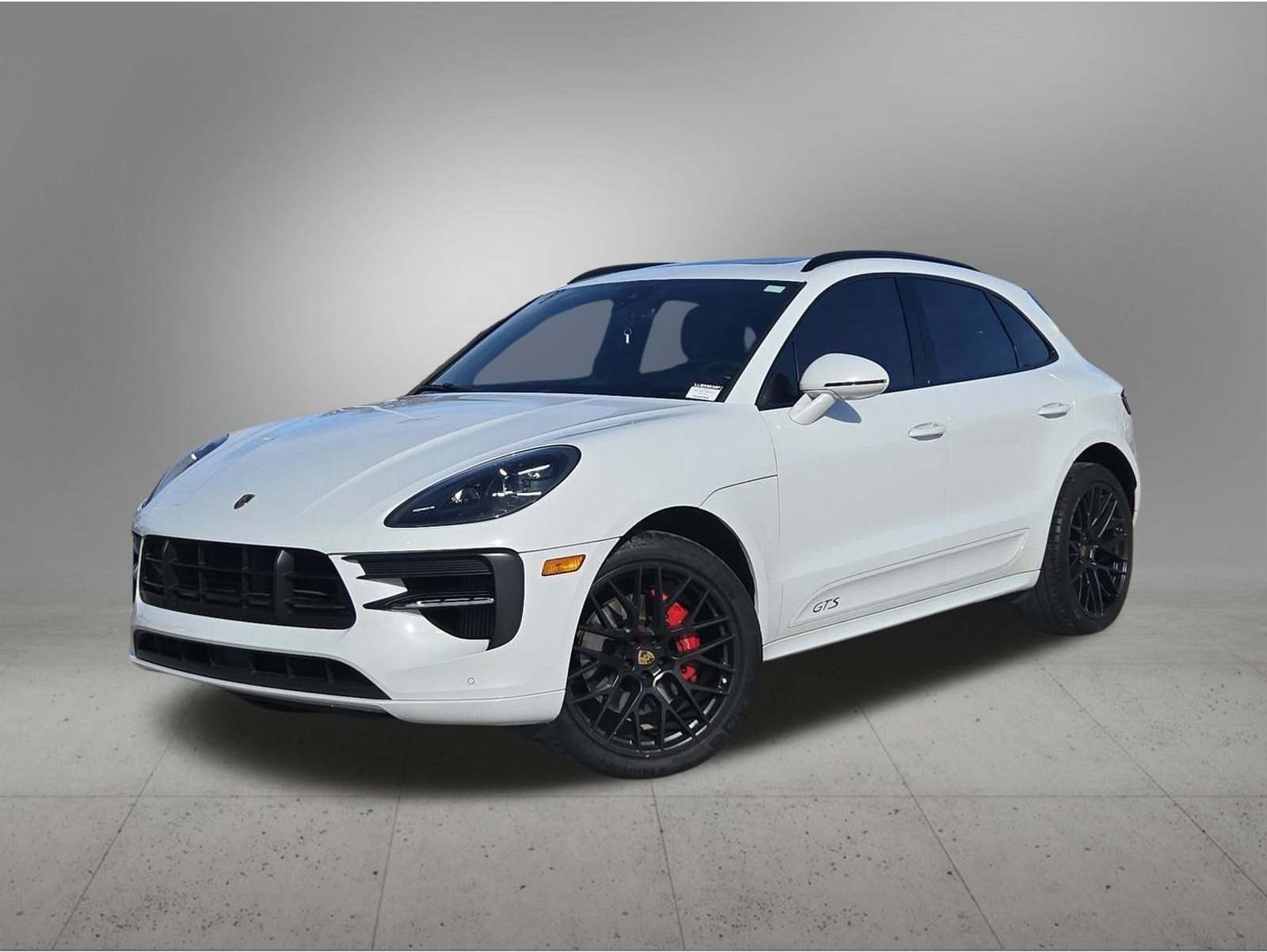 2020 Porsche Macan GTS's photo