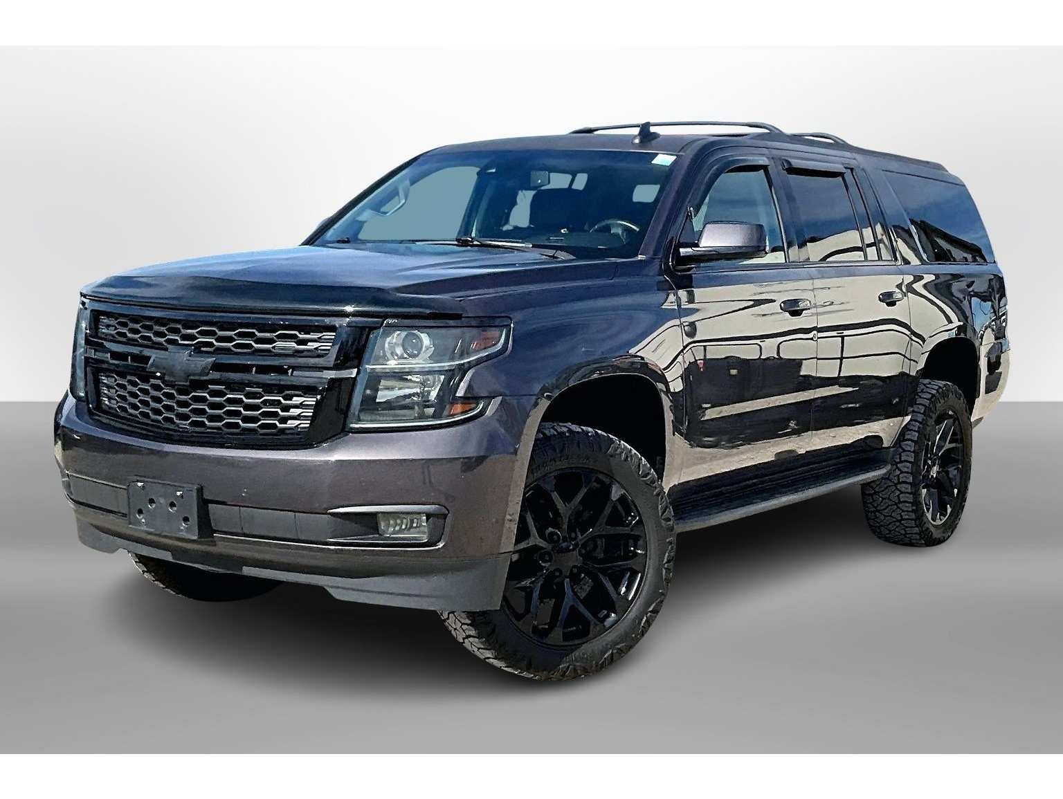 2016 Chevrolet Suburban LT's photo