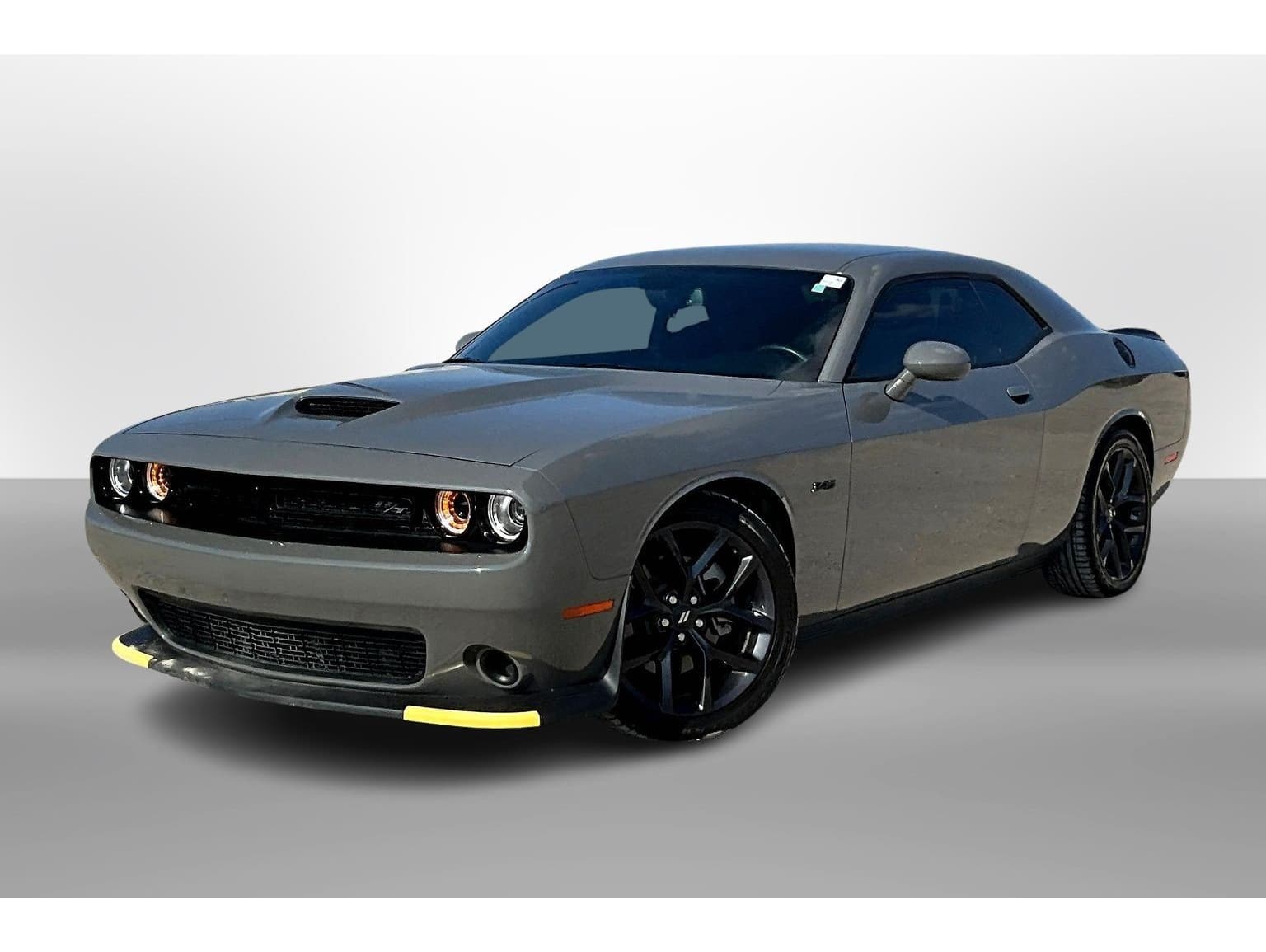 2023 Dodge Challenger R/T's photo