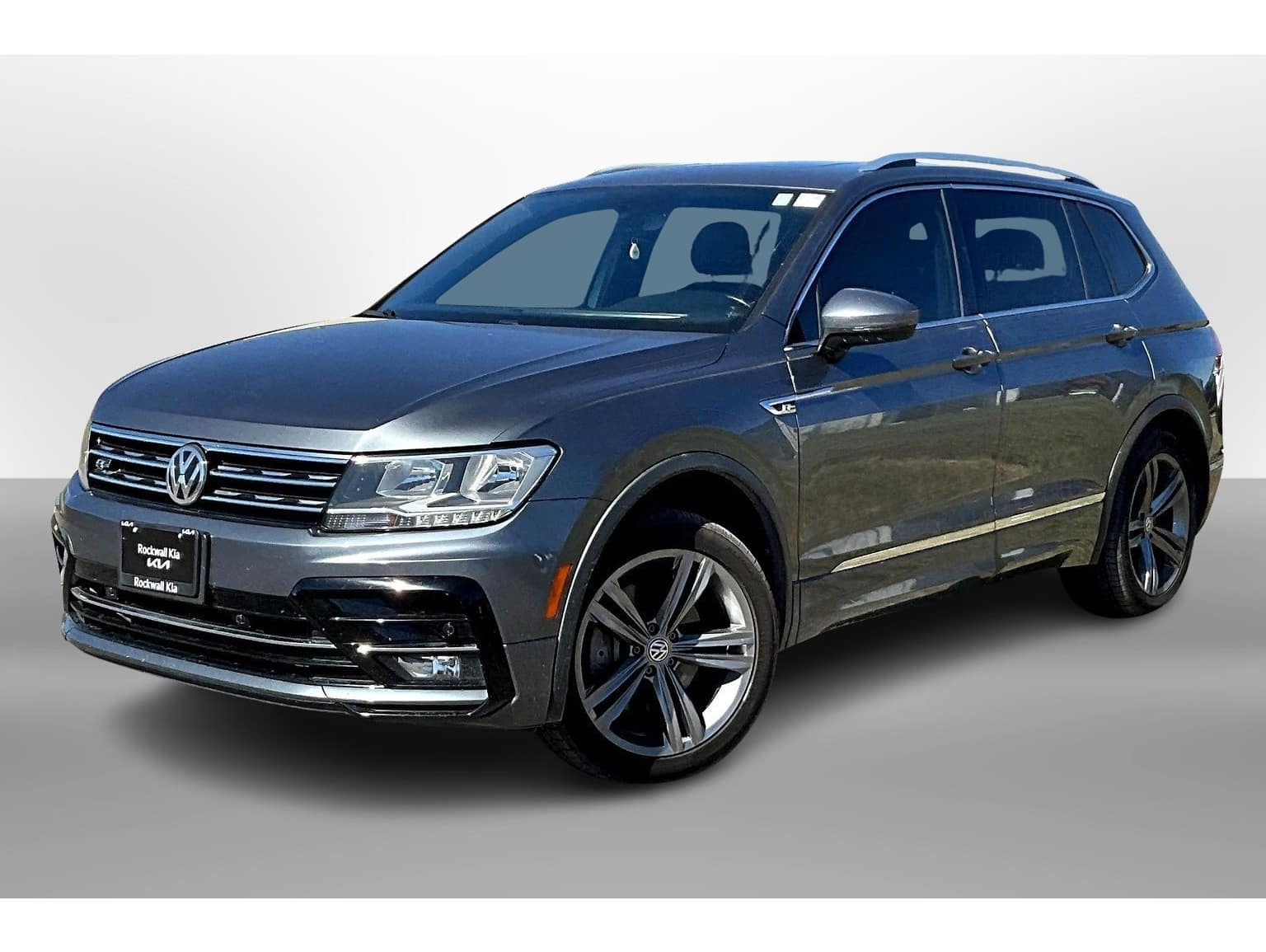 2019 Volkswagen Tiguan SEL R-Line's photo