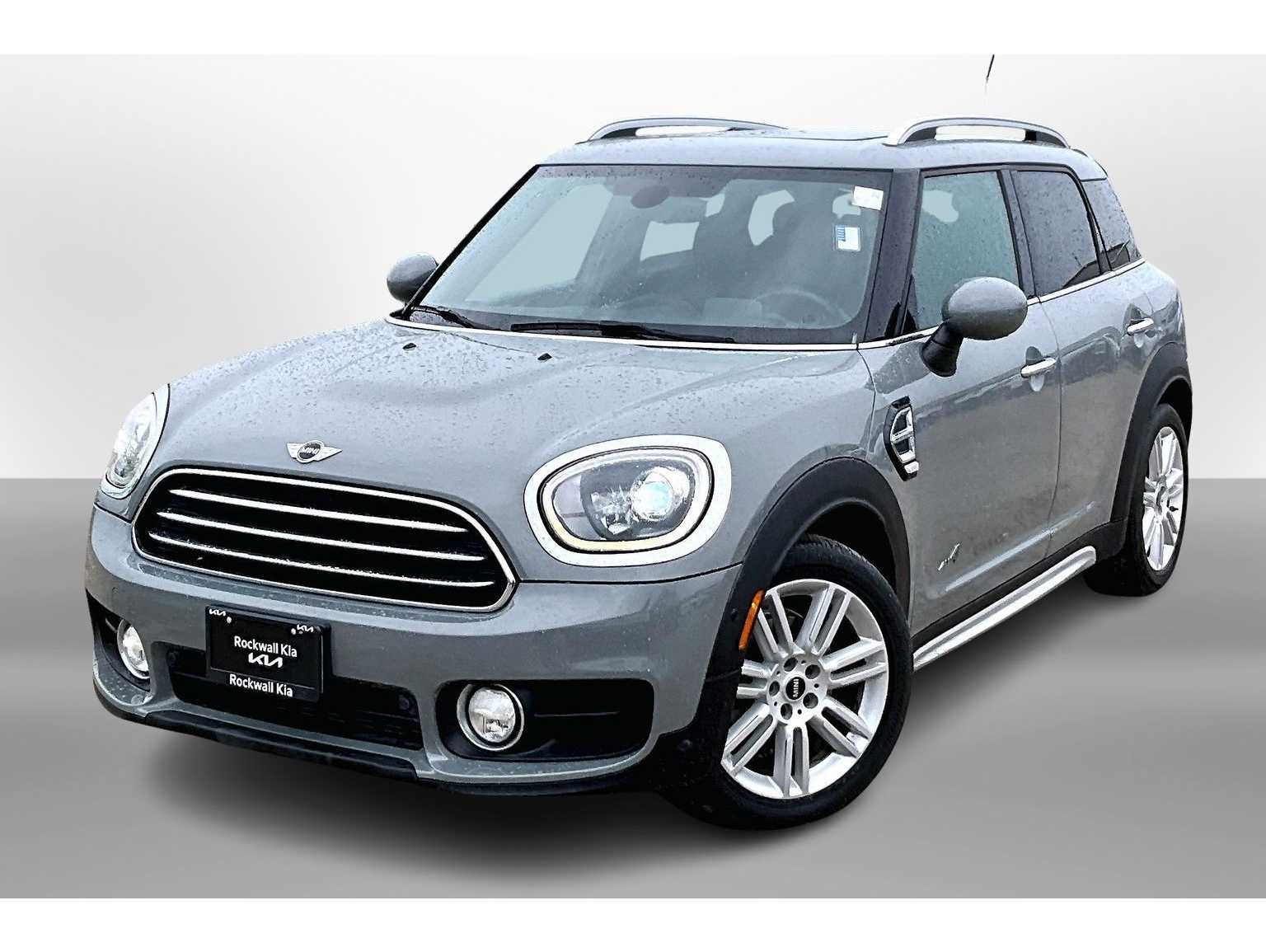 2017 MINI Countryman Base's photo