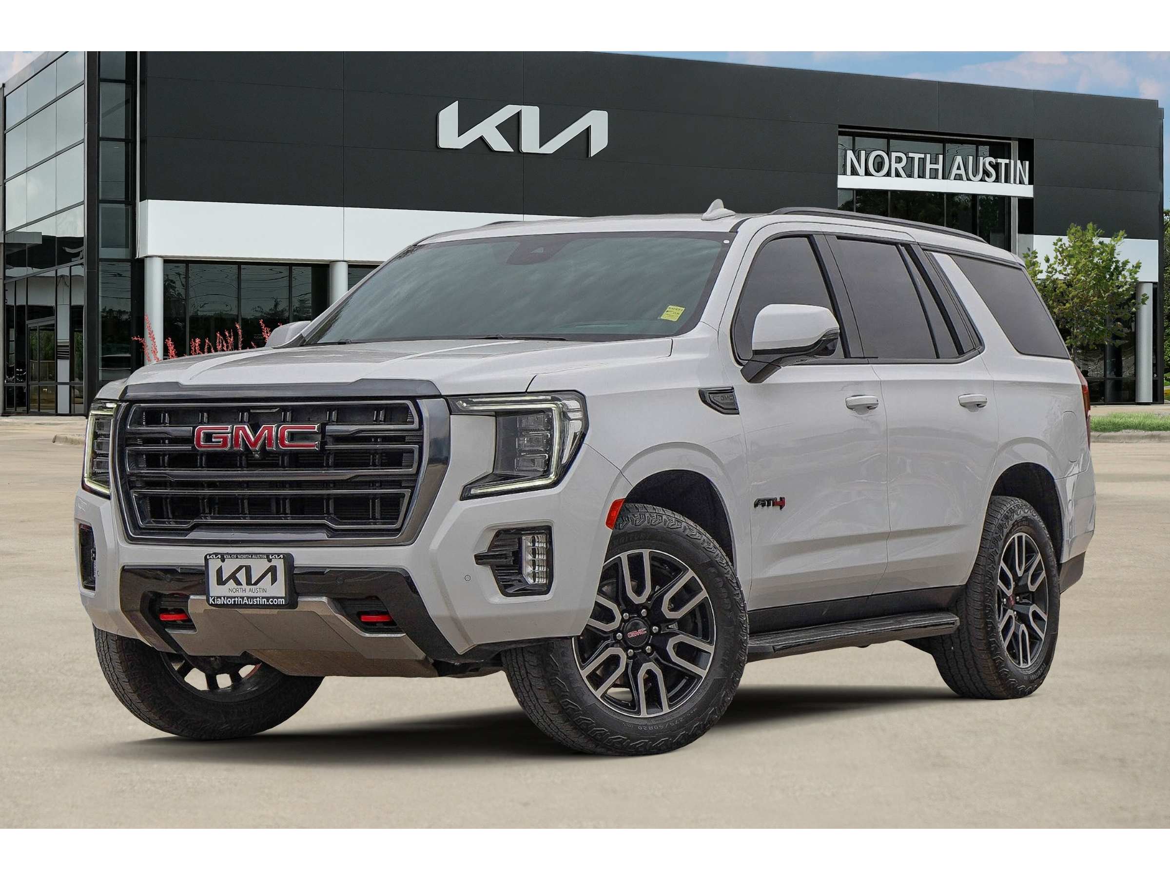 2024 GMC Yukon AT4's photo