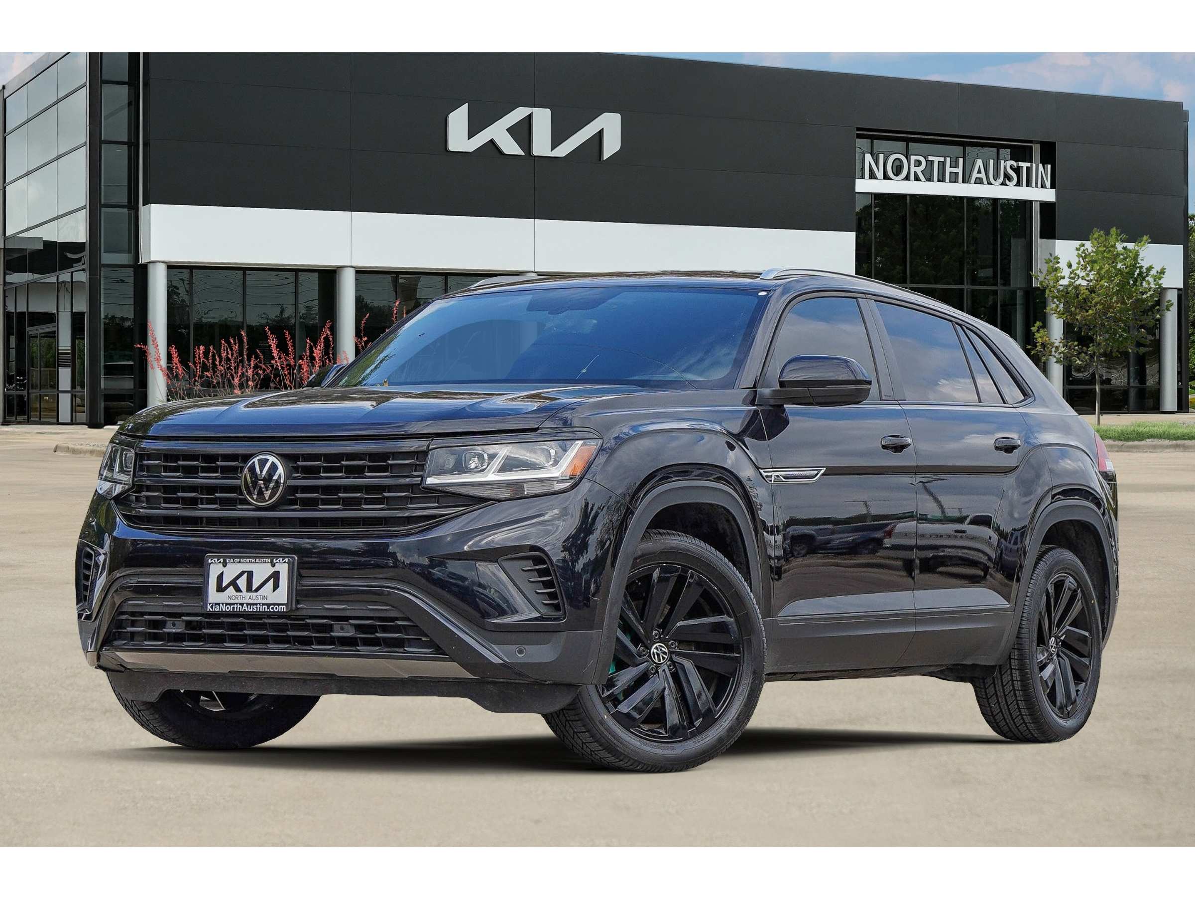 2023 Volkswagen Atlas Cross Sport SE w/Tech's photo