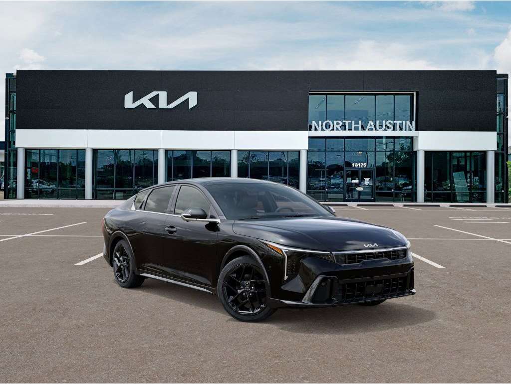 2025 Kia K4 GT-Line Turbo's photo