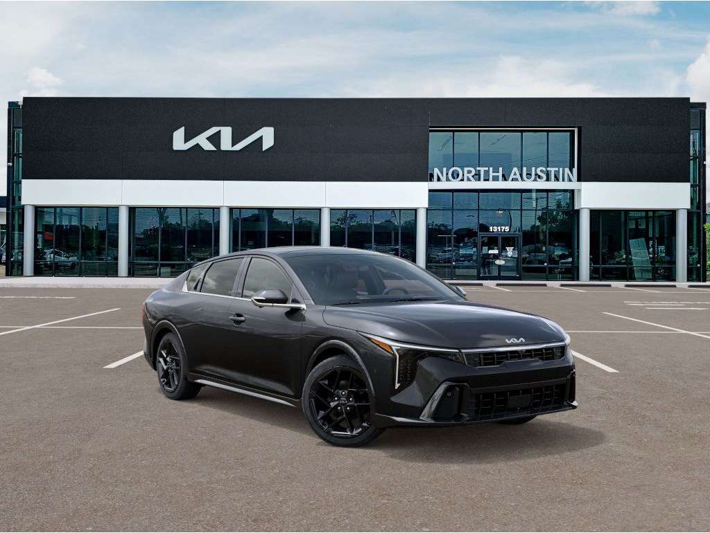 2025 Kia K4 GT-Line Turbo's photo