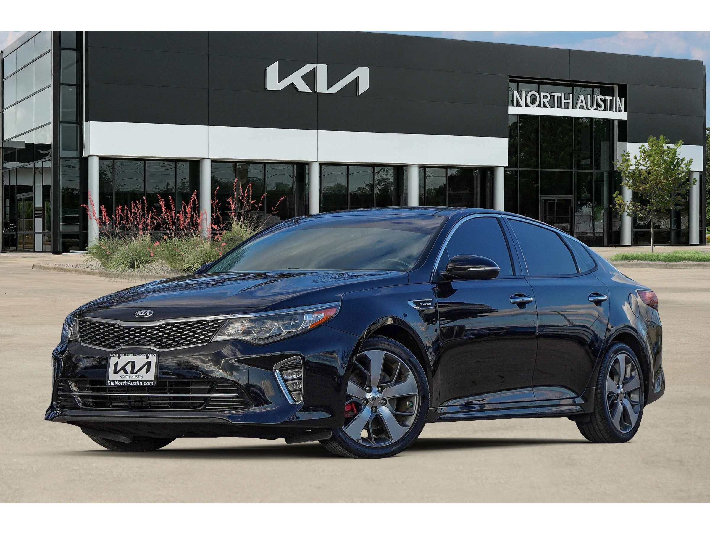 2018 Kia Optima SX's photo