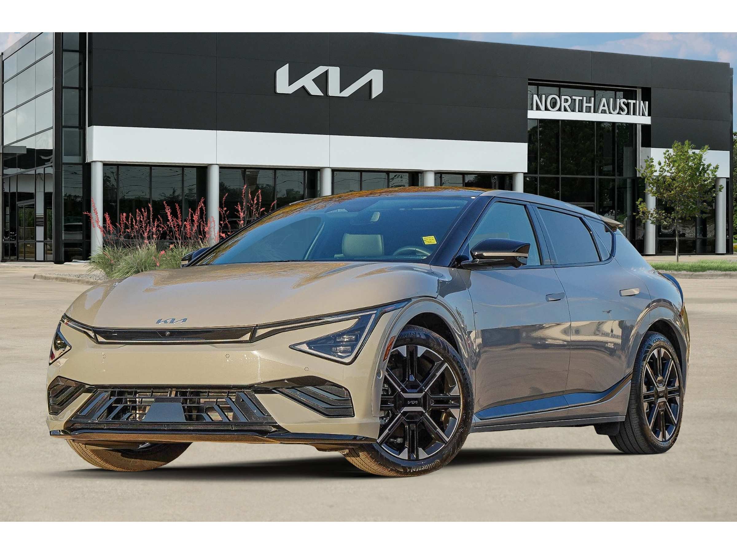 2025 Kia EV6 GT-Line's photo