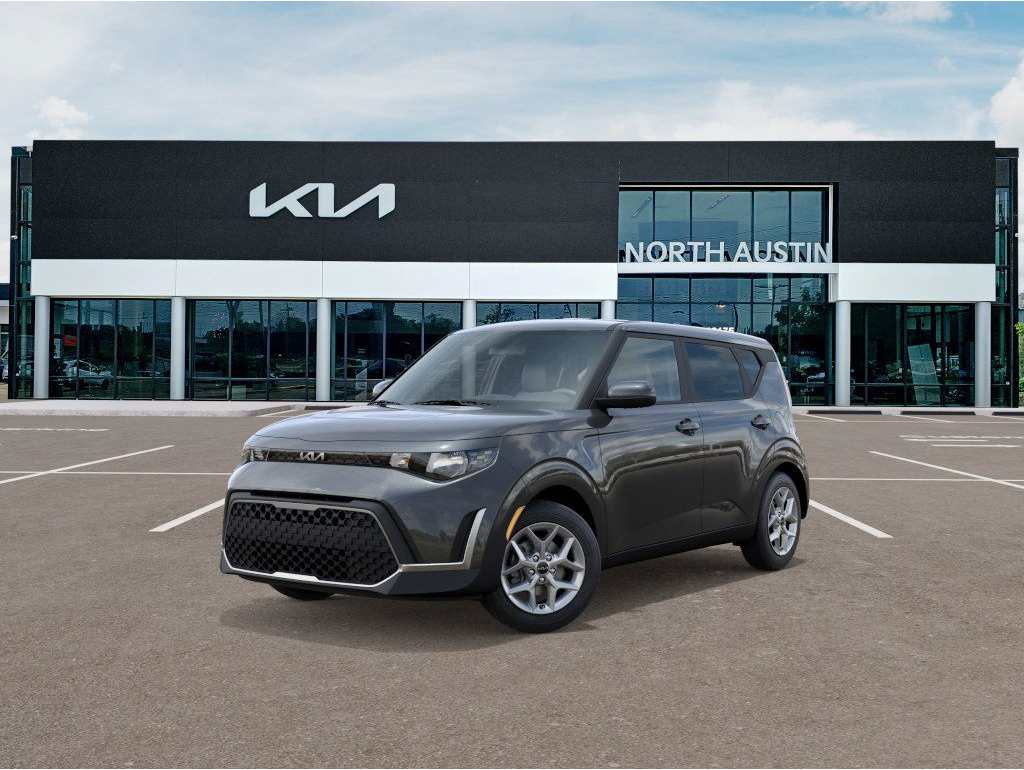 2025 Kia Soul LX's photo