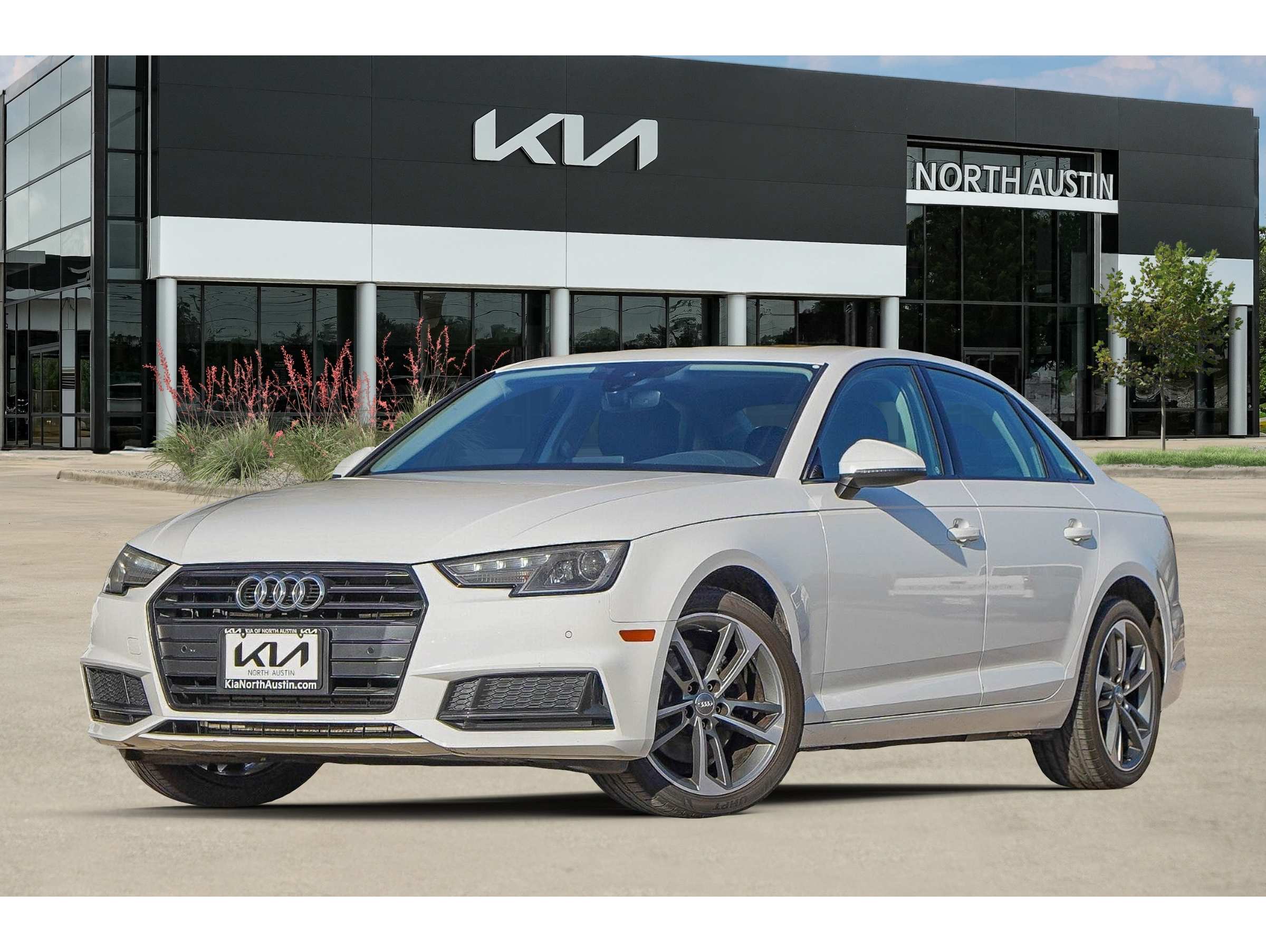 2019 Audi A4 Premium's photo