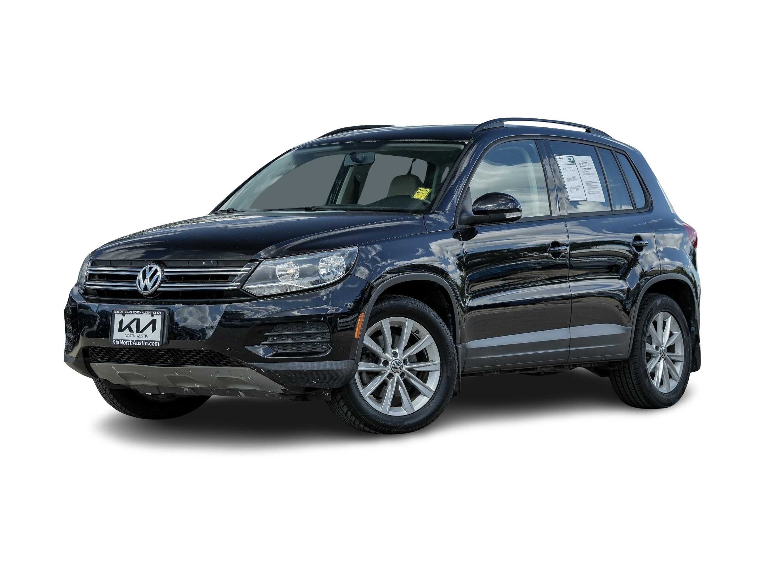 Thumbnail: 2015 Volkswagen Tiguan - 1