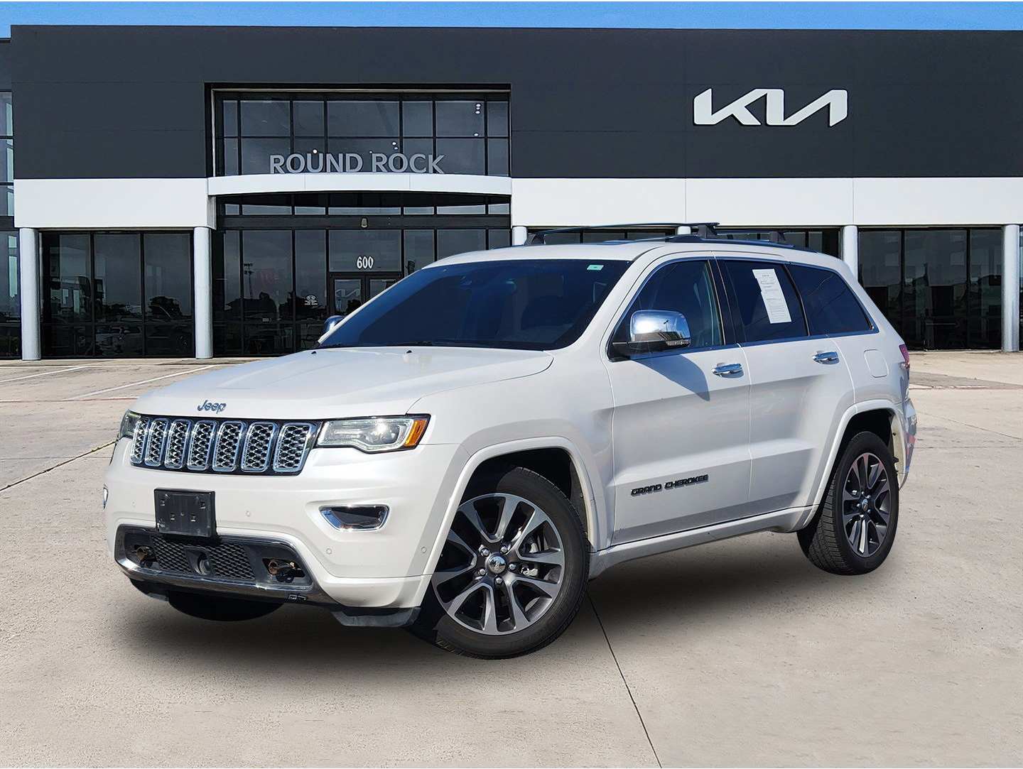 2017 Jeep Grand Cherokee Overland's photo