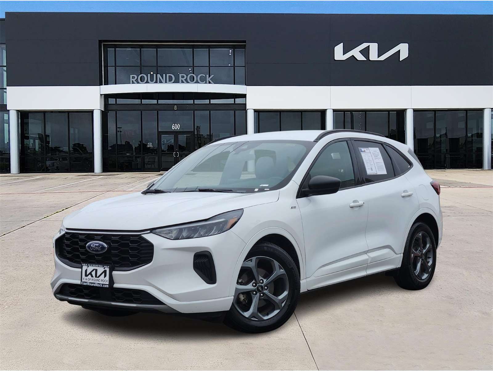 2023 Ford Escape ST-Line's photo