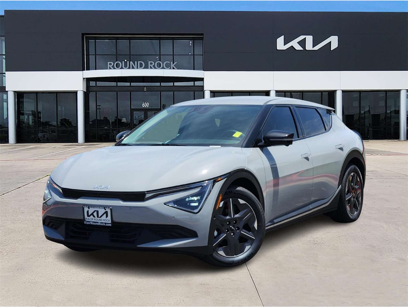 2025 Kia EV6 Light L/R's photo
