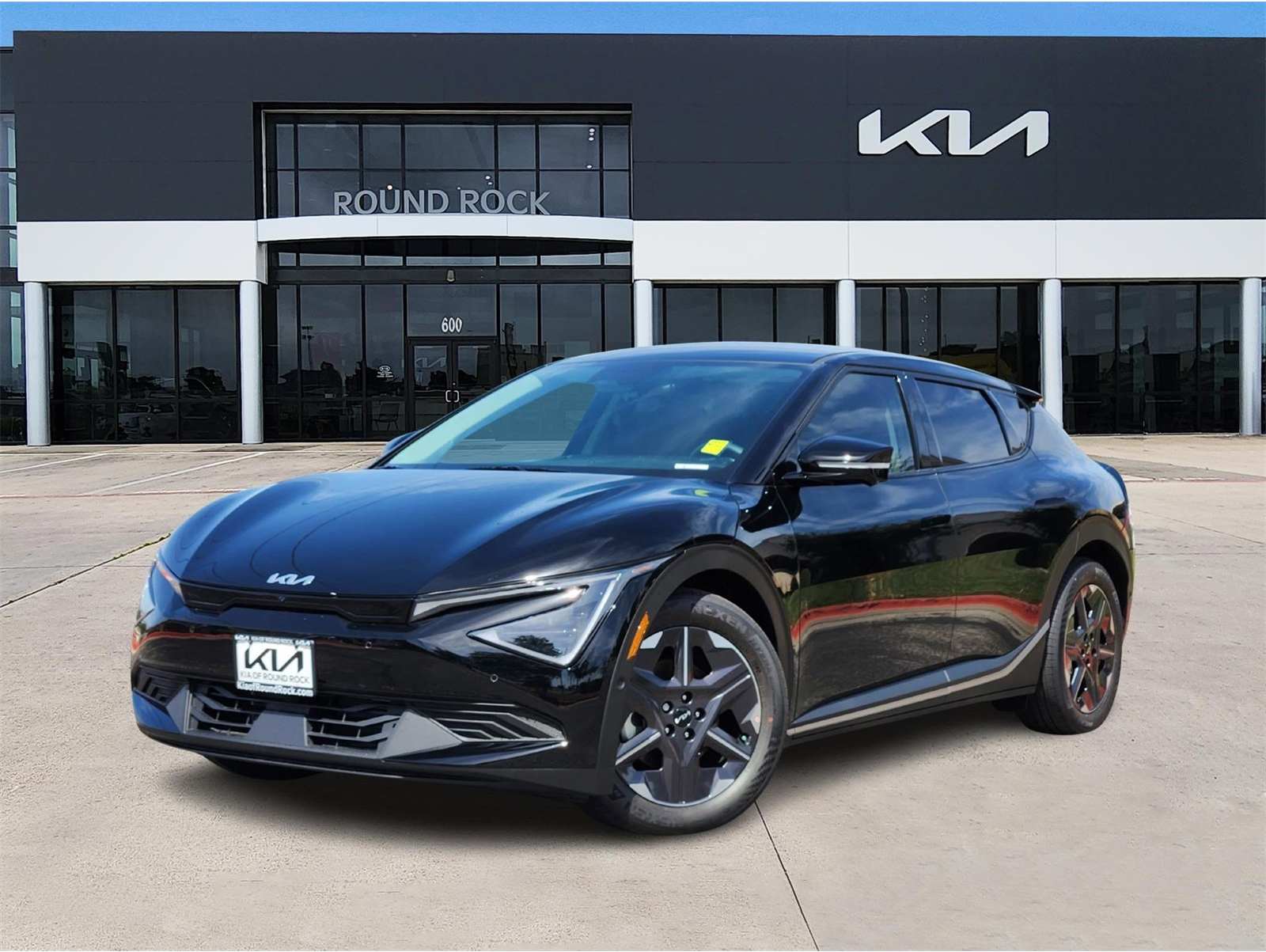 2025 Kia EV6 Light L/R's photo