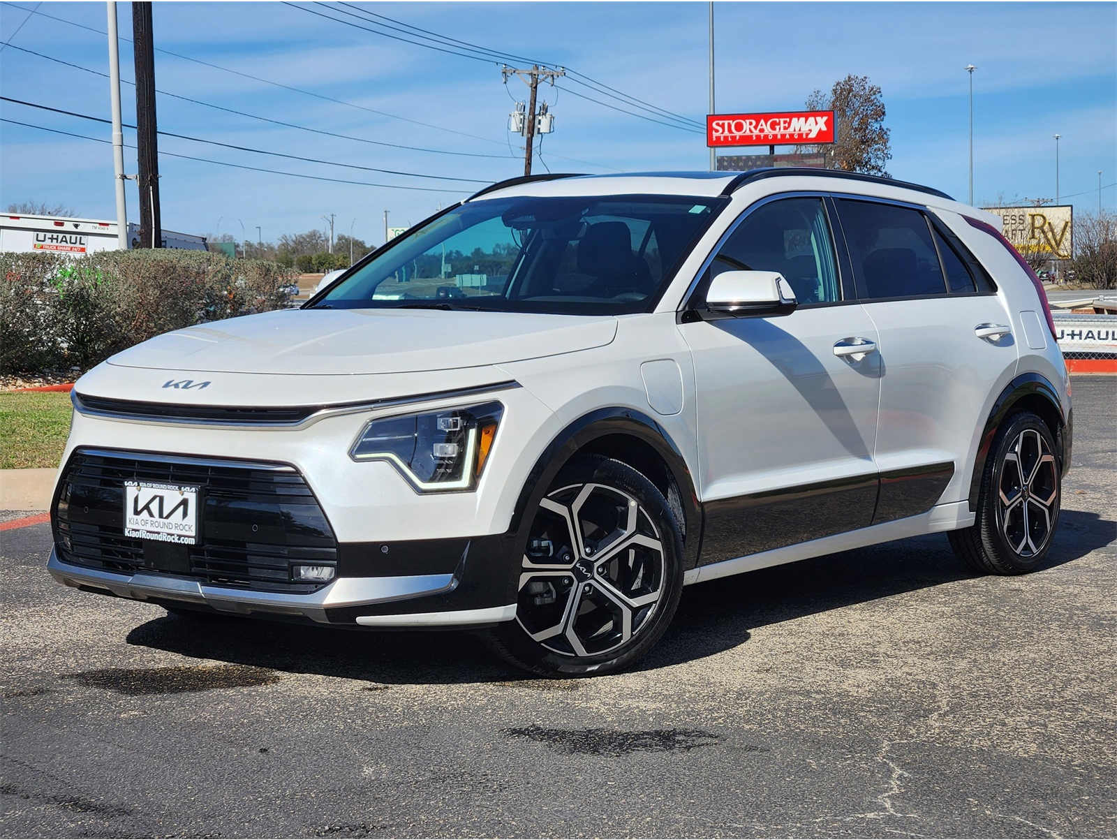 2023 Kia Niro SX Touring's photo