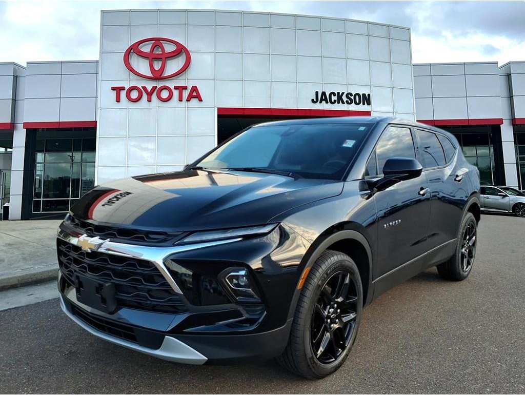 2025 Chevrolet Blazer 2LT's photo