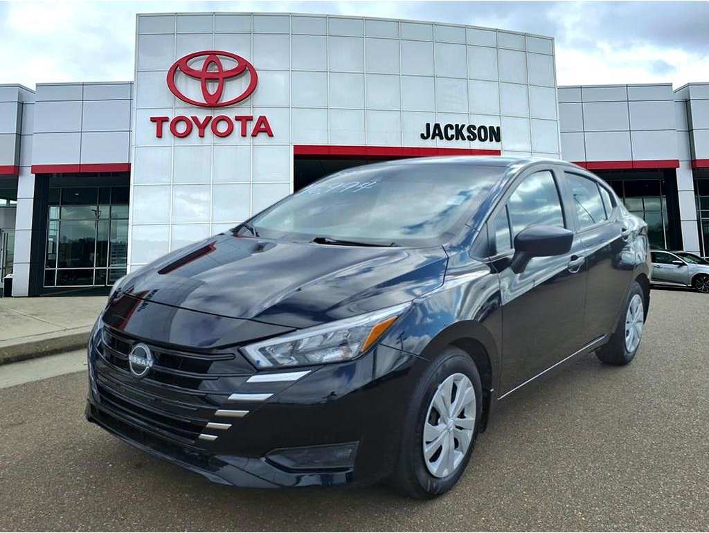 2025 Nissan Versa Sedan S