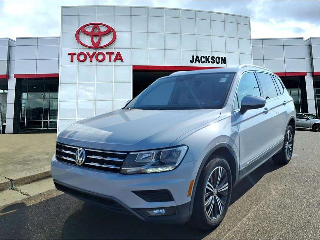2018 Volkswagen Tiguan SEL's photo