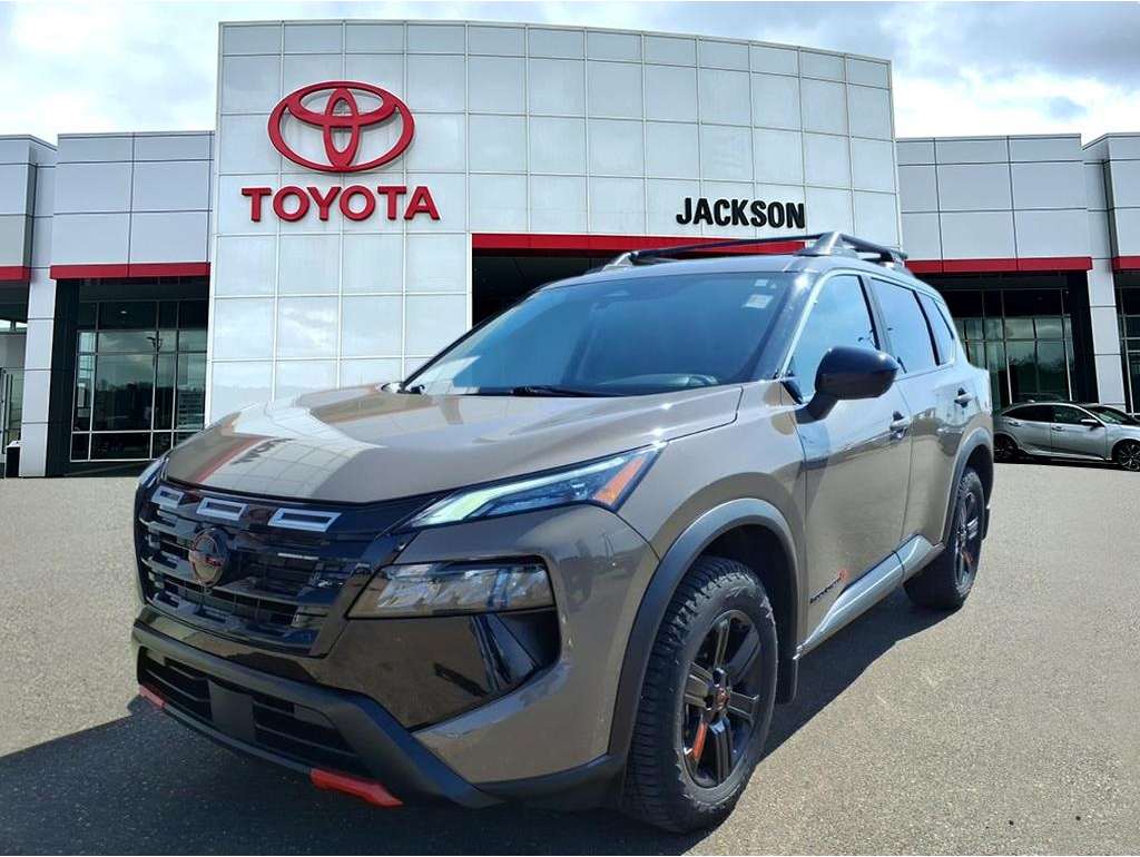 2025 Nissan Rogue Rock Creek