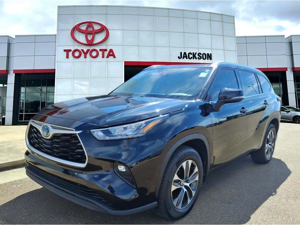 2020 Toyota Highlander XLE's photo