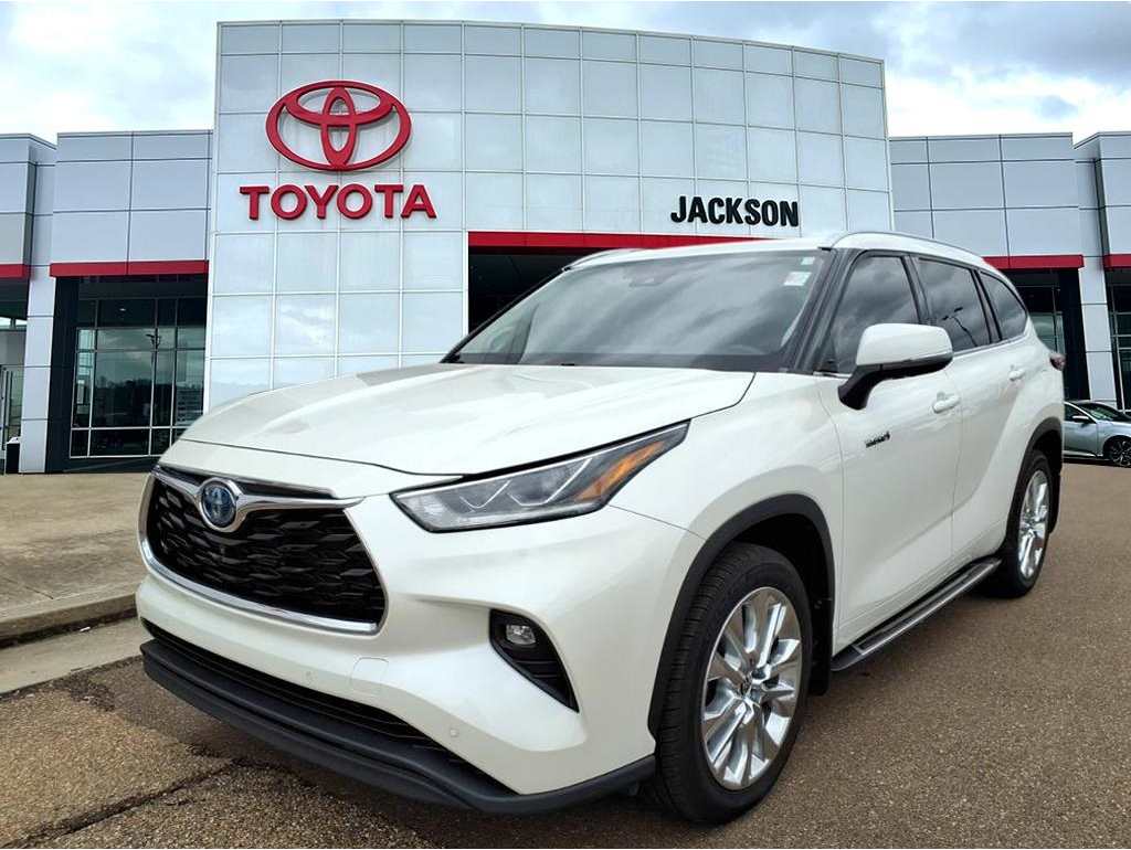 2021 Toyota Highlander Limited's photo