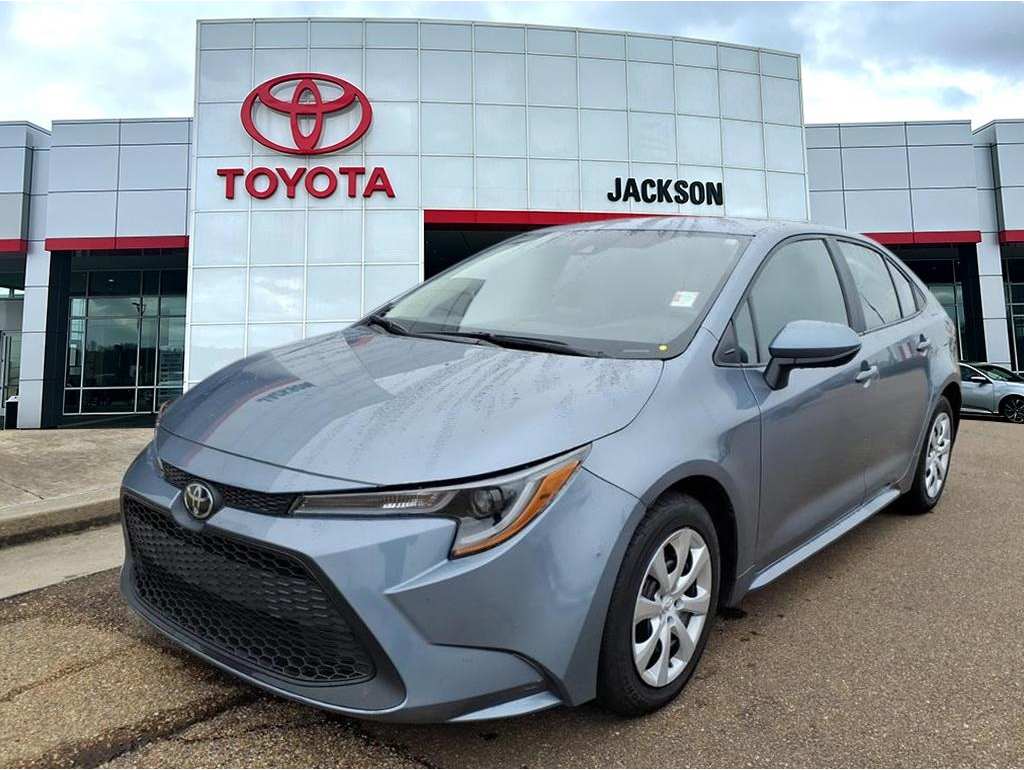 2022 Toyota Corolla LE's photo