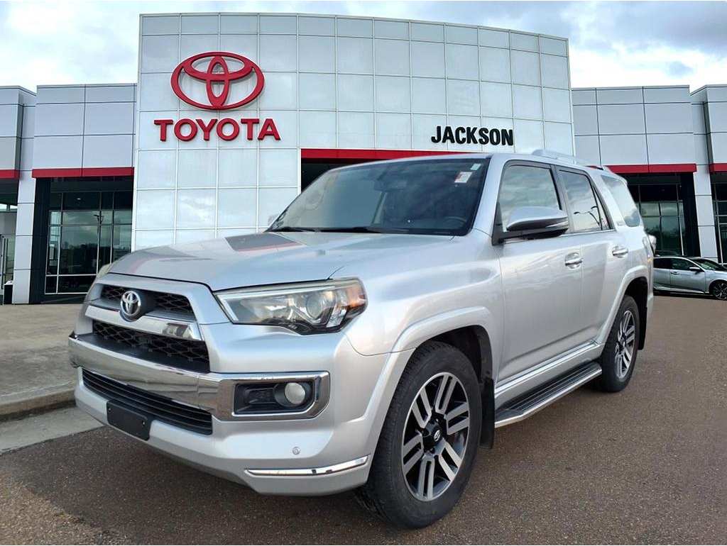 2016 Toyota 4Runner Limited's photo