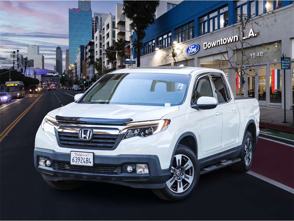 2019 Honda Ridgeline RTL-T's photo