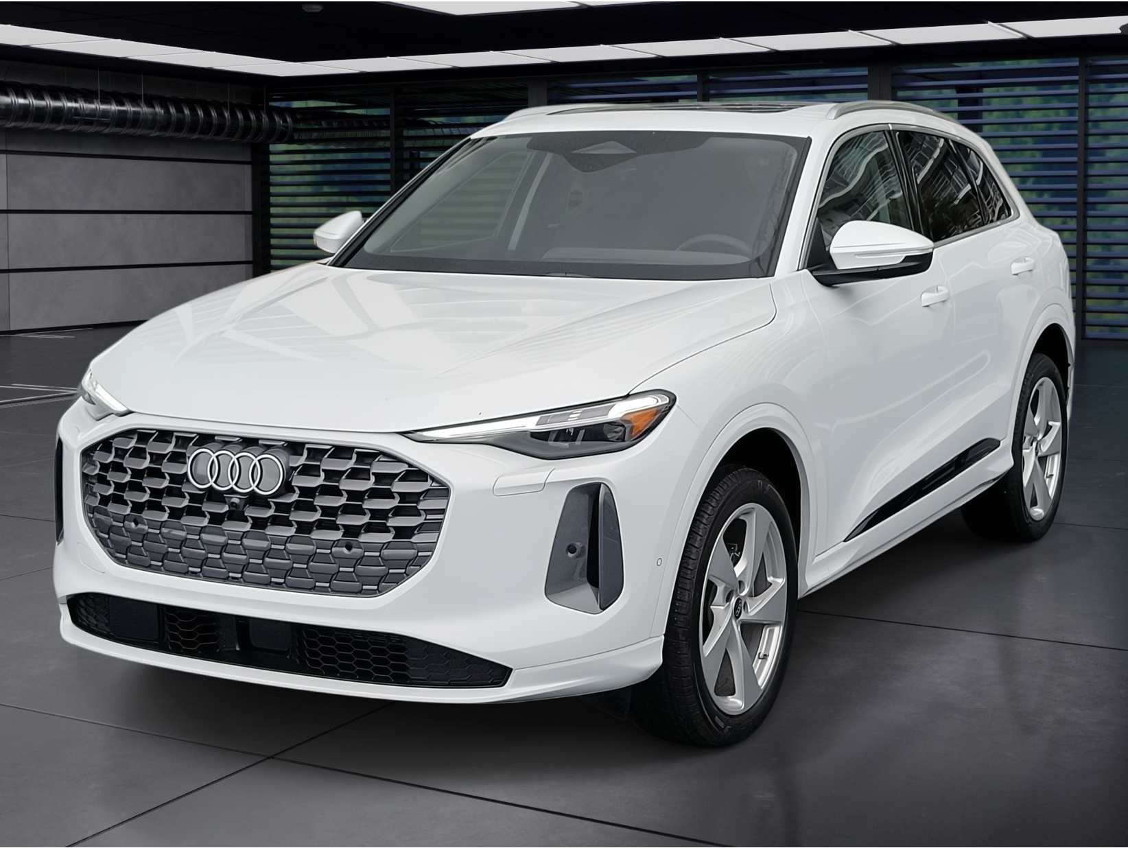 2025 Audi New Q5 Premium Plus's photo