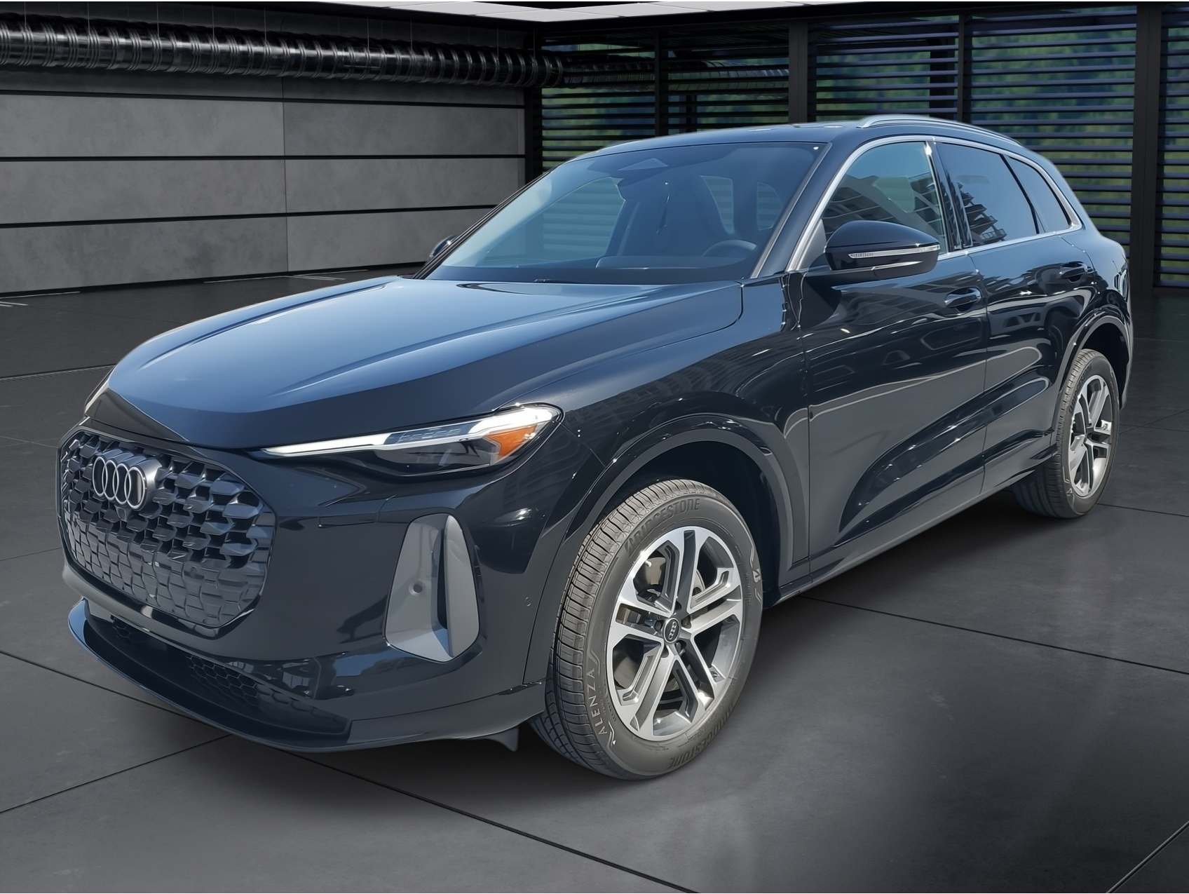 2025 Audi New Q5 Premium Plus's photo