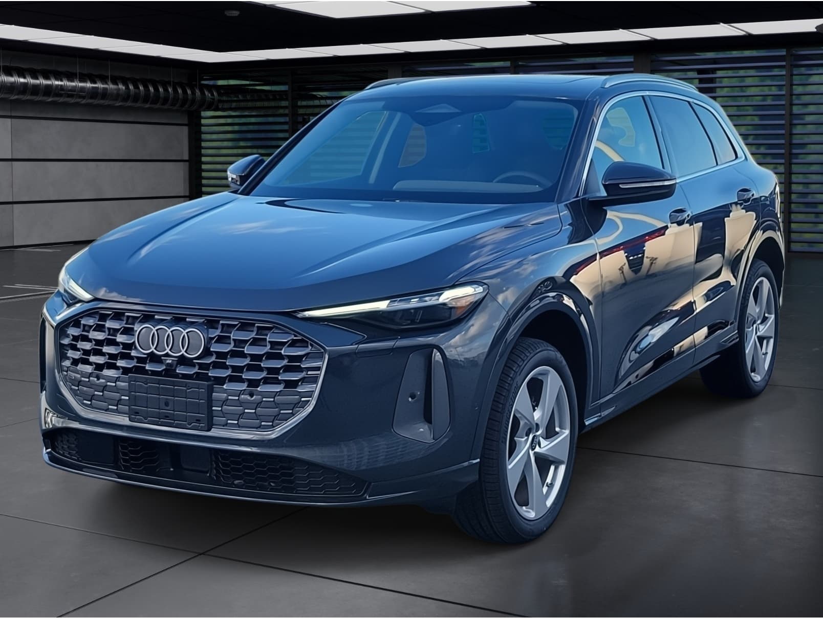 2025 Audi New Q5 Premium Plus's photo