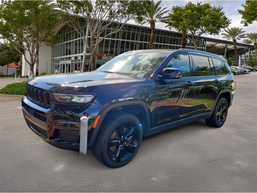 2023 Jeep Grand Cherokee L Altitude's photo