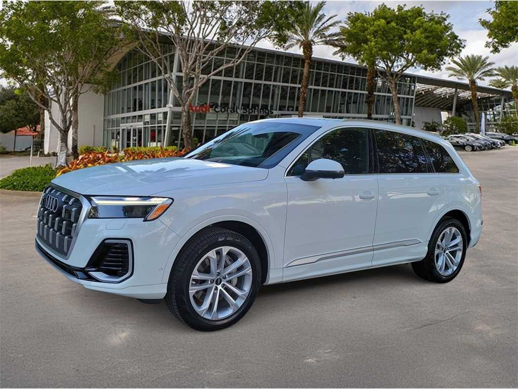 2025 Audi Q7 Premium's photo