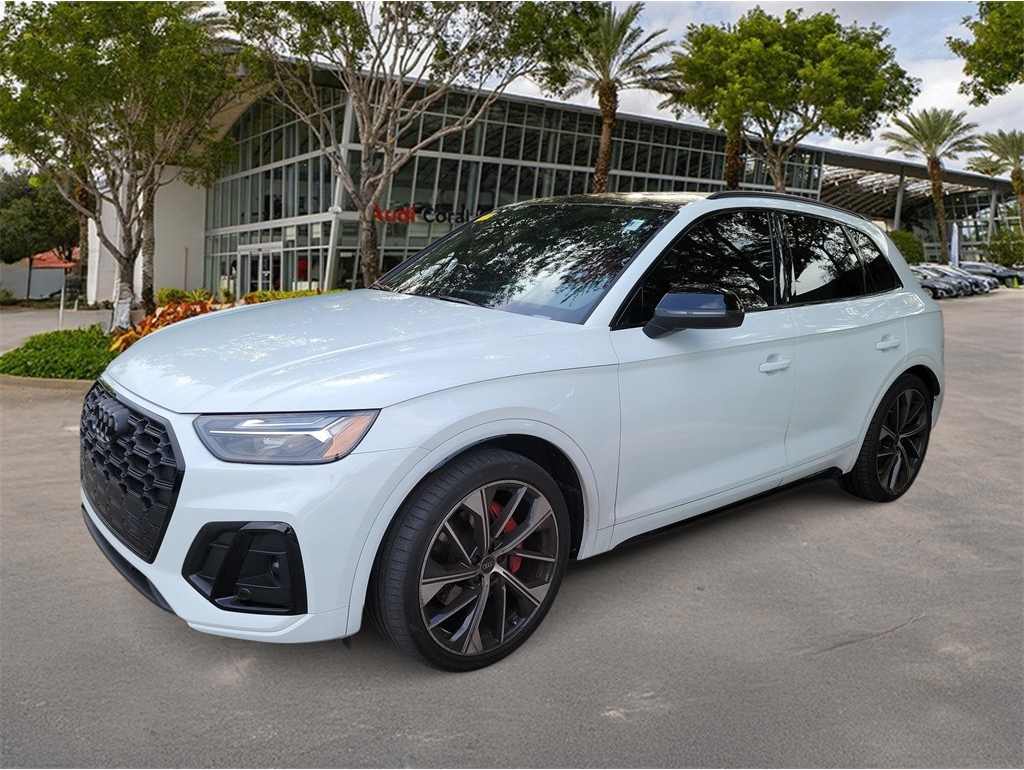 2023 Audi SQ5 Premium Plus's photo