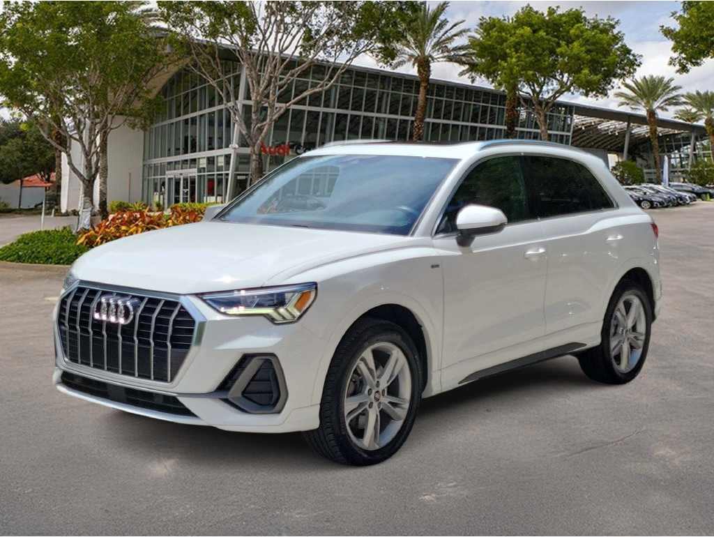 2024 Audi Q3 S Line Premium