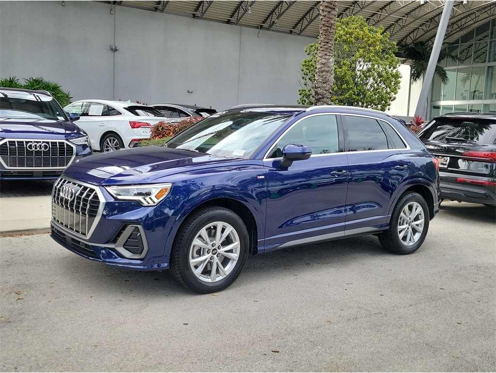 2025 Audi Q3 S Line Premium's photo