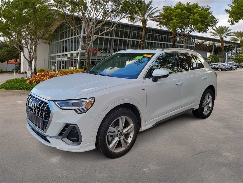 2023 Audi Q3 S Line Premium's photo