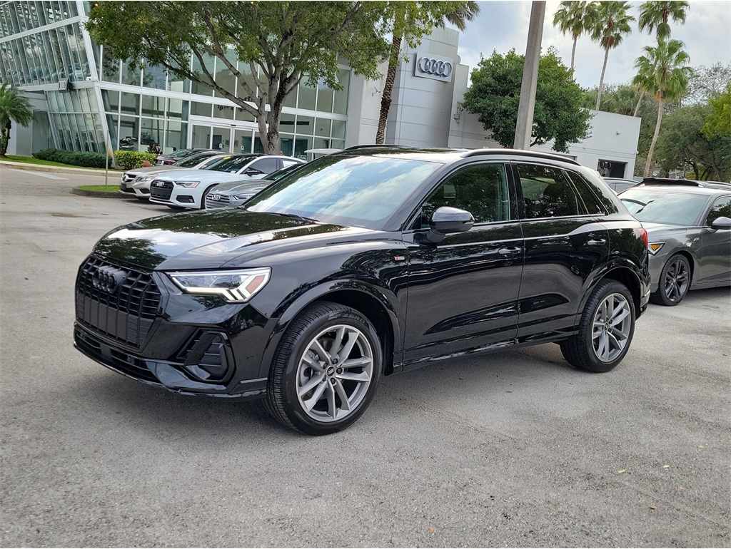 2023 Audi Q3 S Line Premium's photo