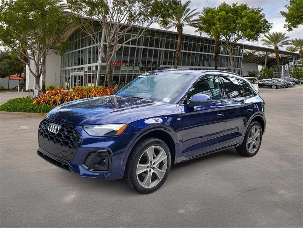 2025 Audi Q5 Premium's photo