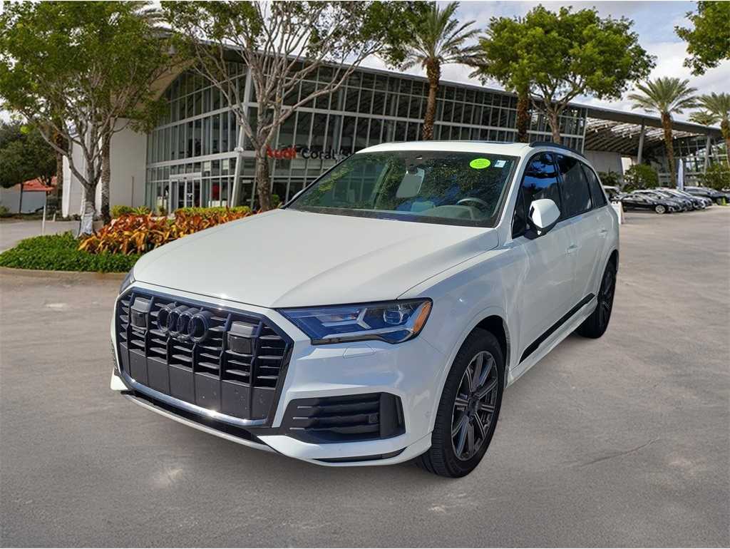 2022 Audi Q7 Premium Plus's photo