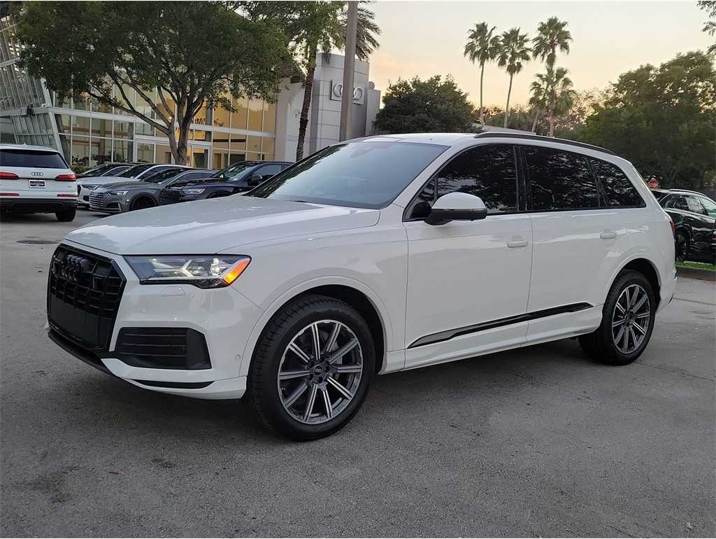 2022 Audi Q7 Premium Plus's photo