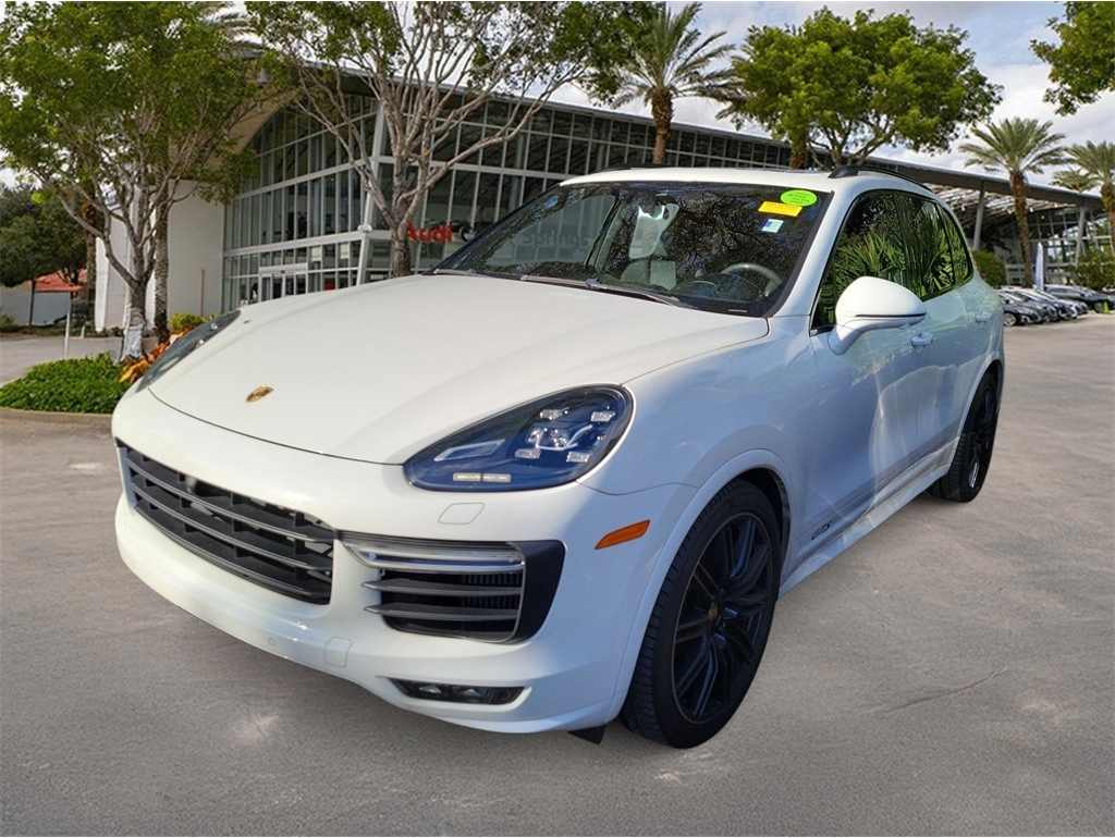2016 Porsche Cayenne GTS