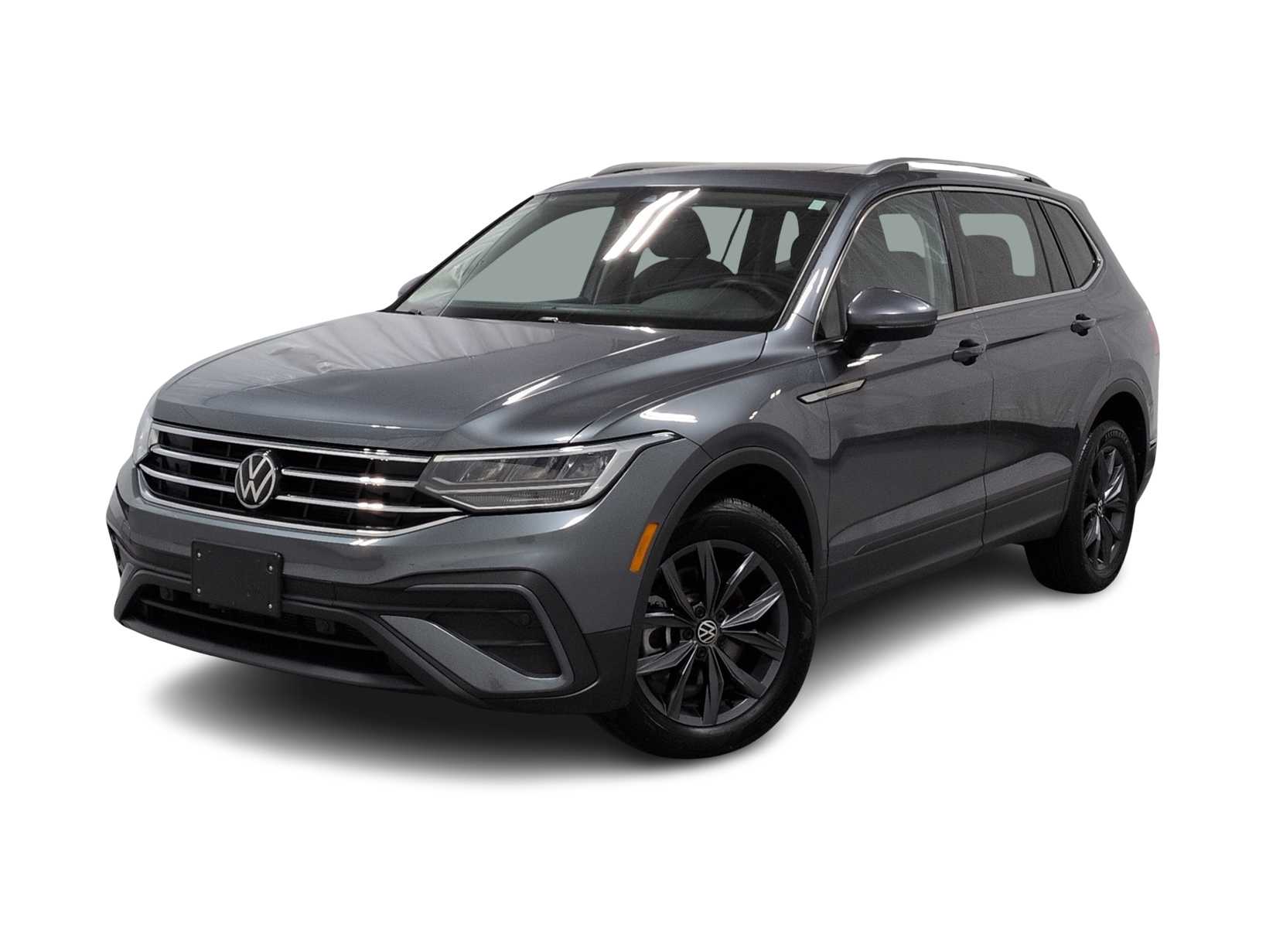 Thumbnail: 2022 Volkswagen Tiguan - 1