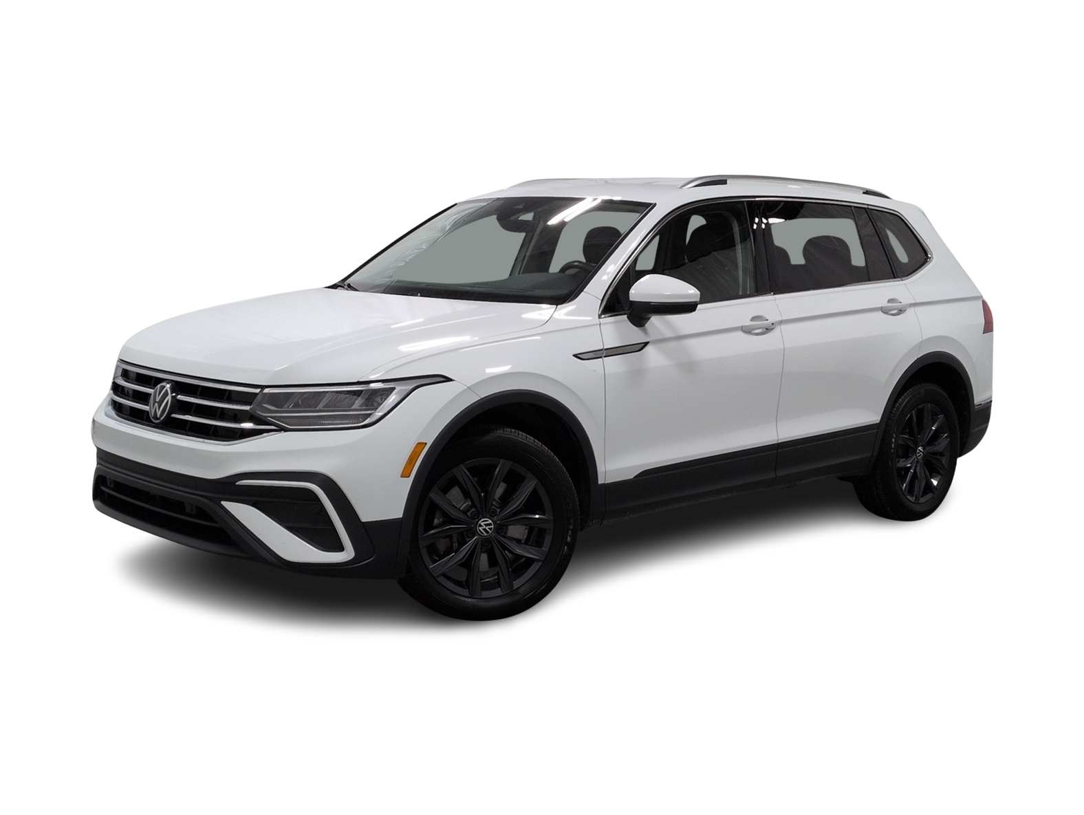 Thumbnail: 2024 Volkswagen Tiguan - 1