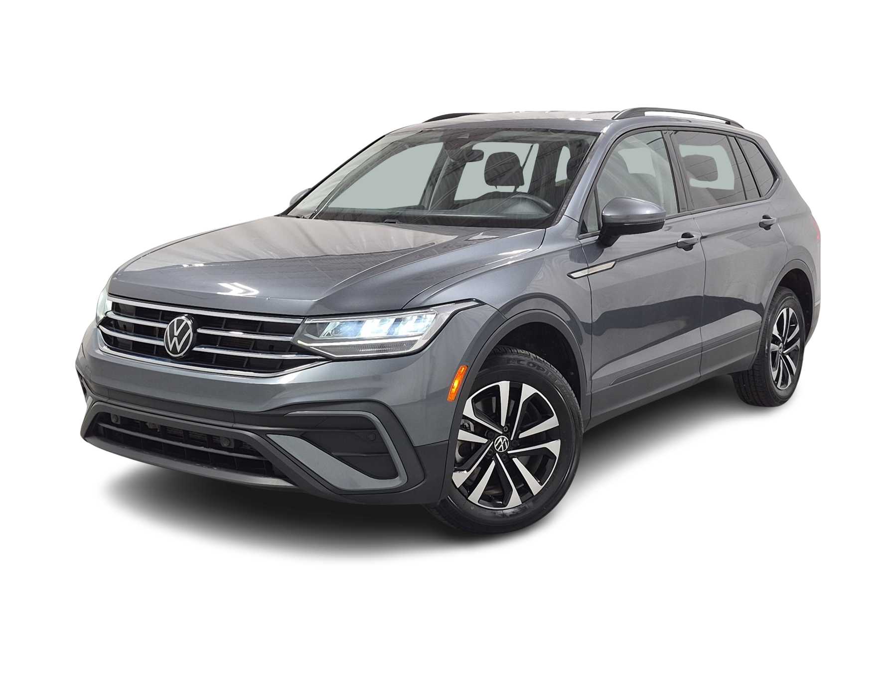 Thumbnail: 2023 Volkswagen Tiguan - 1